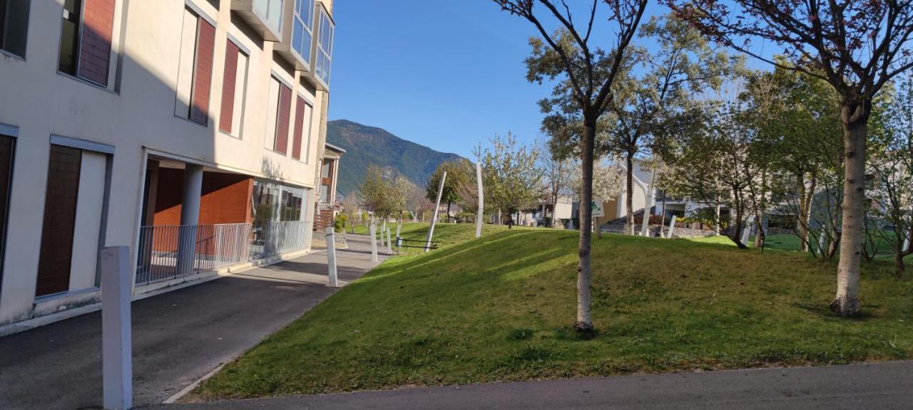 Apto Pirigolf & Pool Margas, Sabinanigo Sabiñánigo Exteriör bild