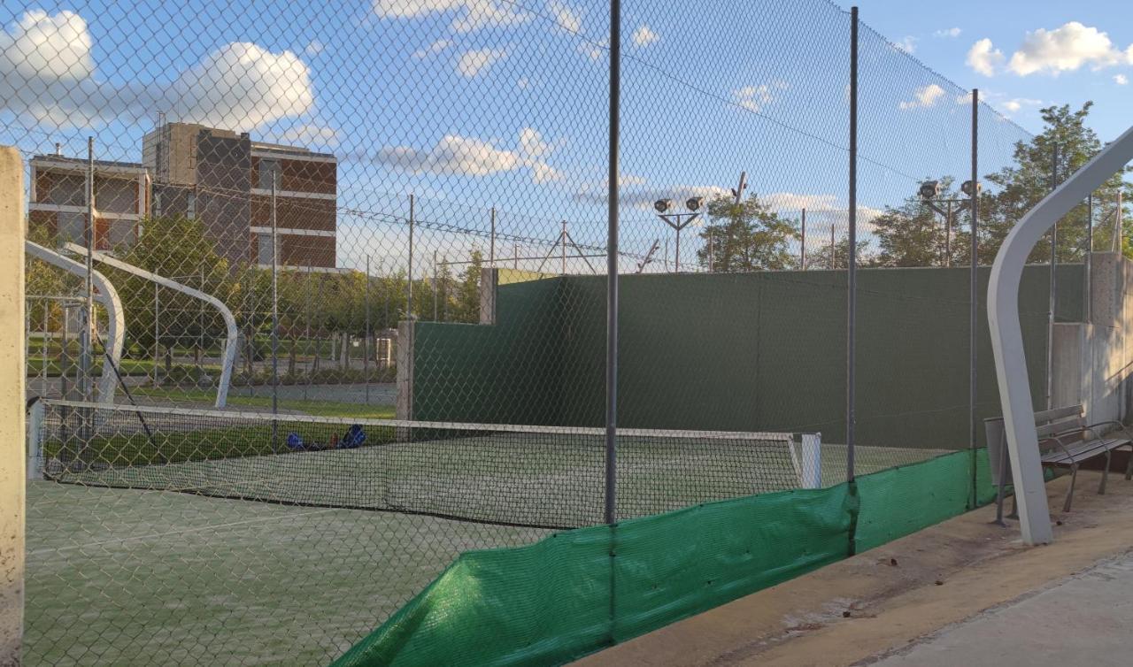 Apto Pirigolf & Pool Margas, Sabinanigo Sabiñánigo Exteriör bild