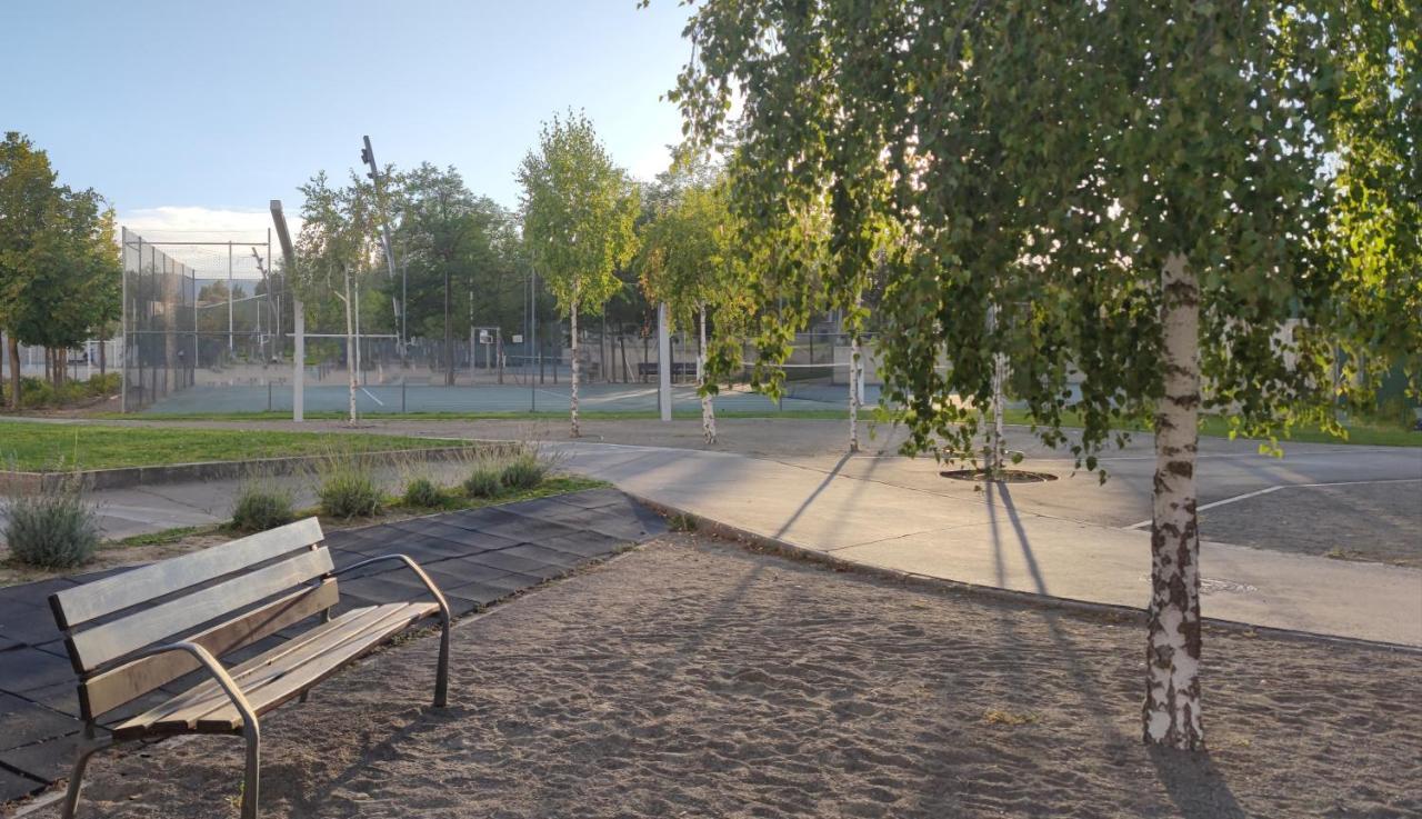 Apto Pirigolf & Pool Margas, Sabinanigo Sabiñánigo Exteriör bild