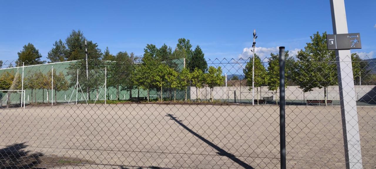 Apto Pirigolf & Pool Margas, Sabinanigo Sabiñánigo Exteriör bild